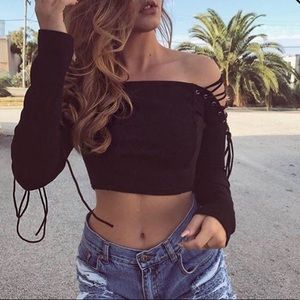 Fashion Nova Off the shoulder top XS